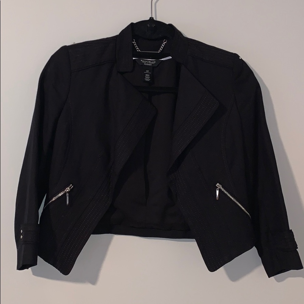 Black House White Market- Black Black